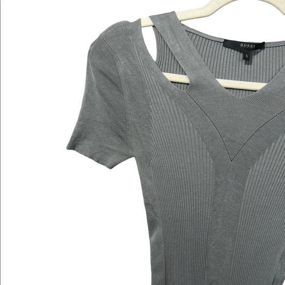 Authentic GUCCI Cutout Top - Picture 4 of 7